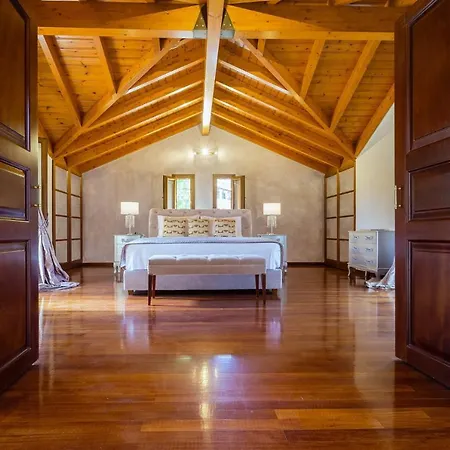 Kompitsi Villa *