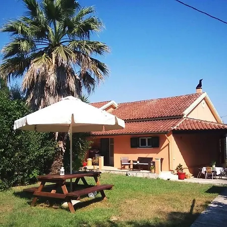 Lora's House Holiday home *