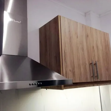 Sea Breeze Apartment *