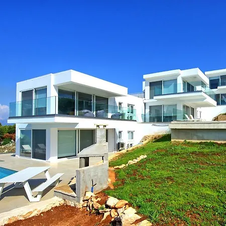 Nafsika By Posarellivillas Villa Peritheia