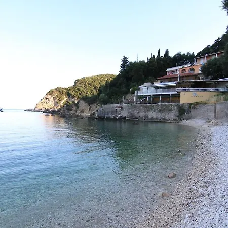 Sea Breeze Apartment *