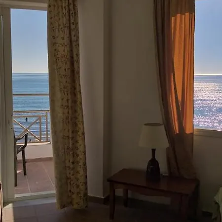 Nereides Aparthotel