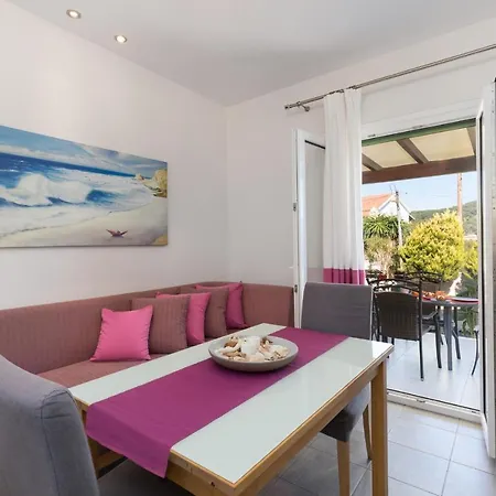 Garden Agios Stefanos Corfu Holiday home