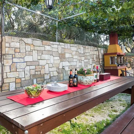 Garden Agios Stefanos Corfu Holiday home Agios Stefanos Avliotes (Corfu)