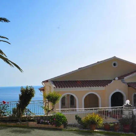 Maria With Pool - Agios Gordios Apartment