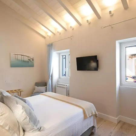 Holiday home Melina's Urban Retreat