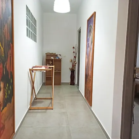 Amaryllis Apartment