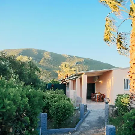 Holiday home Kanouli Beach House Halikounas