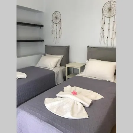 Holiday home Lefko's House- Contemporary, Fully Renovated House Kassiopi