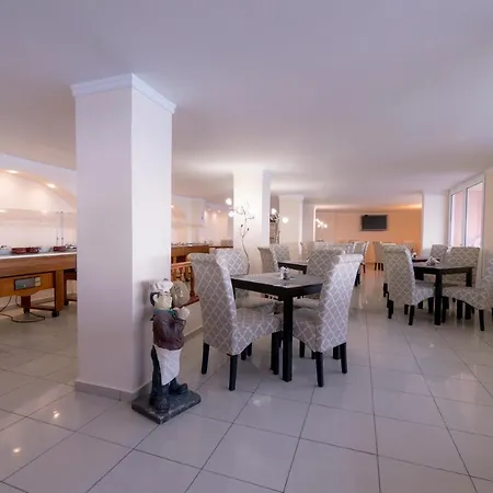Corfu Maris 4*
