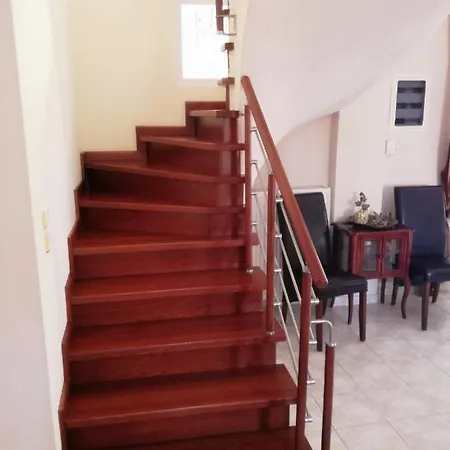 Valia Seaside Villa *