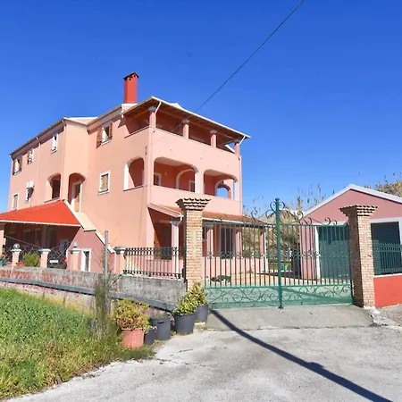Apartment Big New House Near The Kanali (Corfu)
