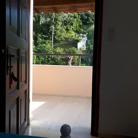 Nondes Bed & Breakfast