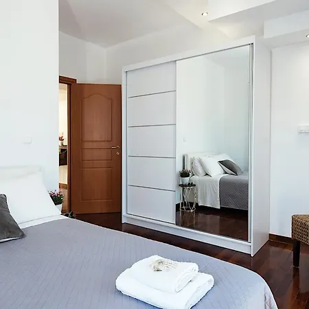 Noulia Villa *
