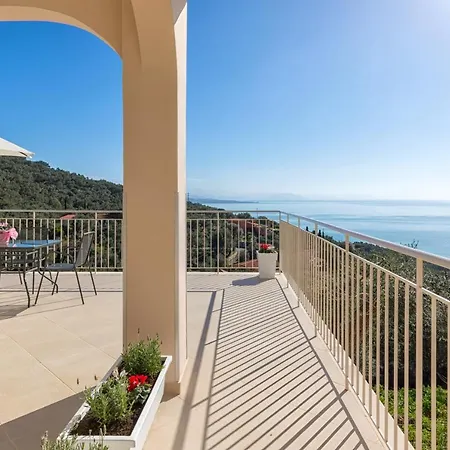 Apartment Luna Corfu *