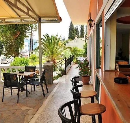 Pyrros Hotel 2*