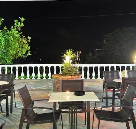Hotel Pyrros 2*