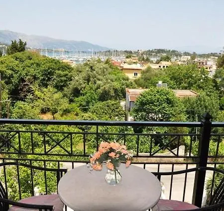 Hotel Pyrros 2*