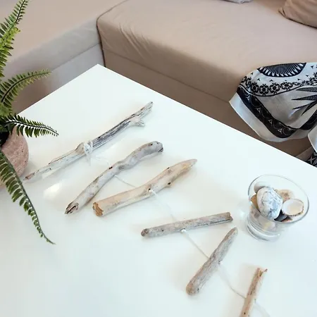 Kokoros Apartment *