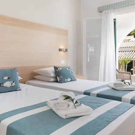 Iliada Beach Hotel 3*