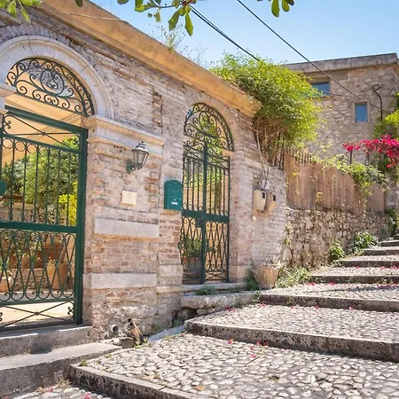 New Fortress & Garden Holiday home *