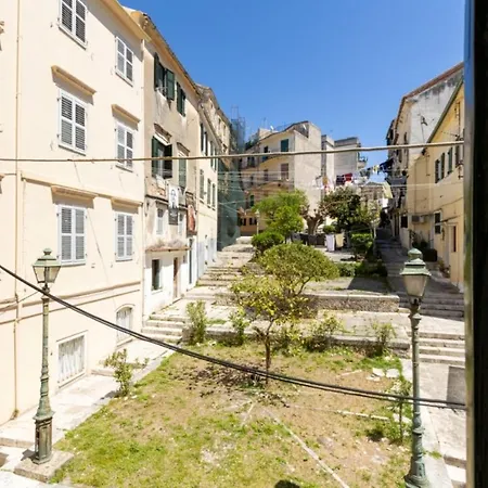 Little Bright - Corfu Old Town Apartment *