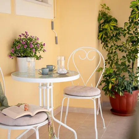 Nostalgia Corfu Town Aparthotel *