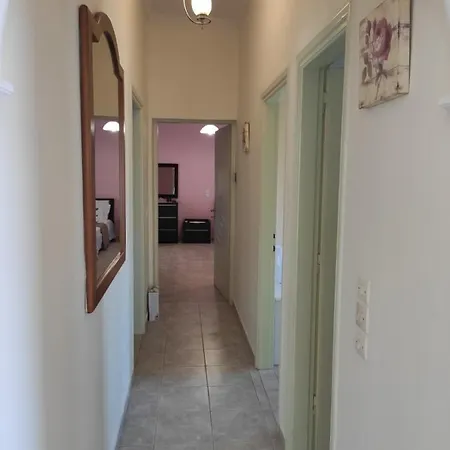 Filoxenia Apartment *