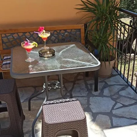 Tsoukias House Apartment *