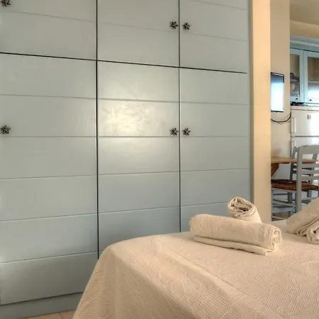 Jasmine Apartment *