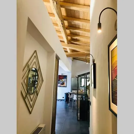Coco , Un Lieu Convivial Ou Se Ressourcer. Villa Kalafationes