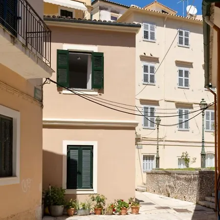 Little Bright - Corfu Old Town Apartment *