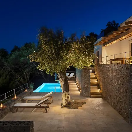 Greenstone Pyrgi (Corfu)