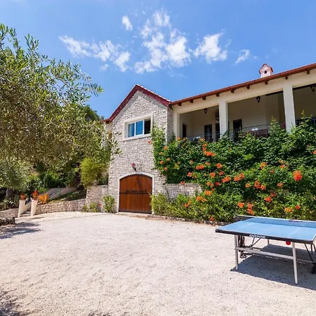 Irini Nissaki Corfu Villa