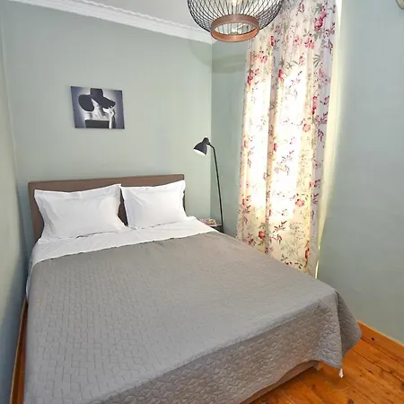 Roses In Corfu Centre Apartment