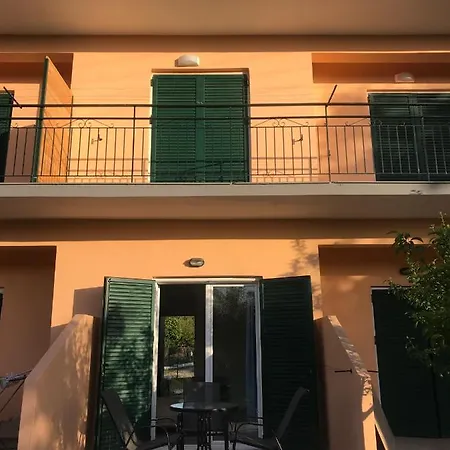 Apartment Banos And Swimming Pool *