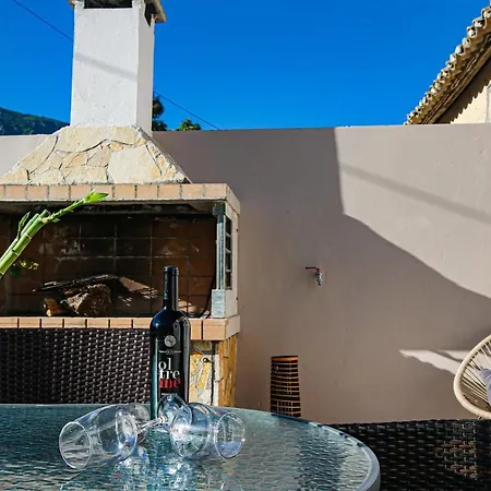Stavros House Holiday home Ipsos