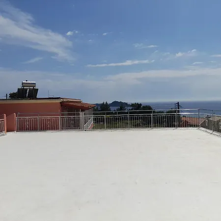 Angelos Apartment's *