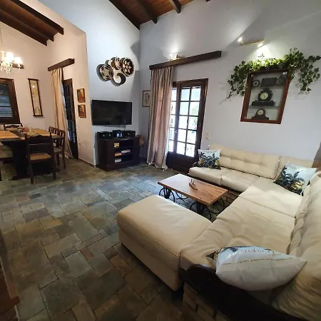 Georgia Holiday home Acharavi (Corfu)