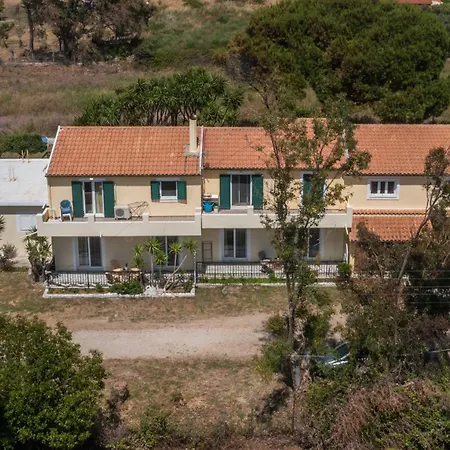 Lazaris Apartment Almiros Beach