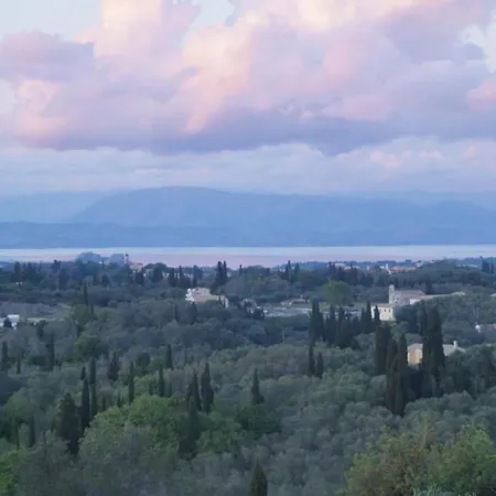 Corfu Quality Suite, Tranquility, Mountain & Sea Views Apartment *