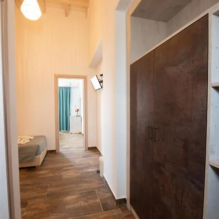 Angela Hotel&apts 3*