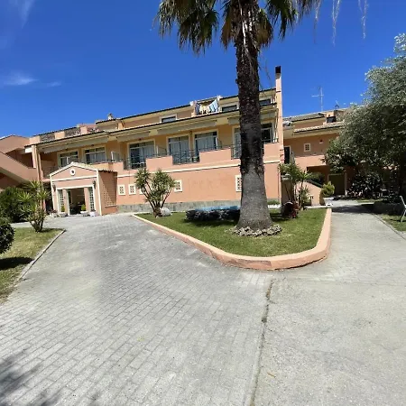 Hotel Christina 4*