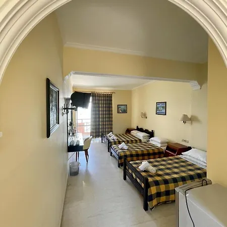 Hotel Christina 4*