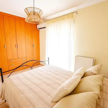 Julias Village Apartment