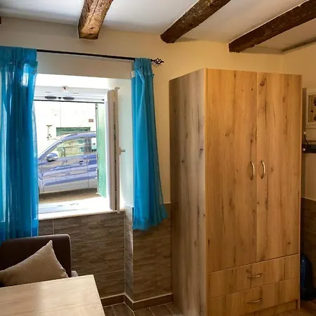 Apartment Old Town Studio *