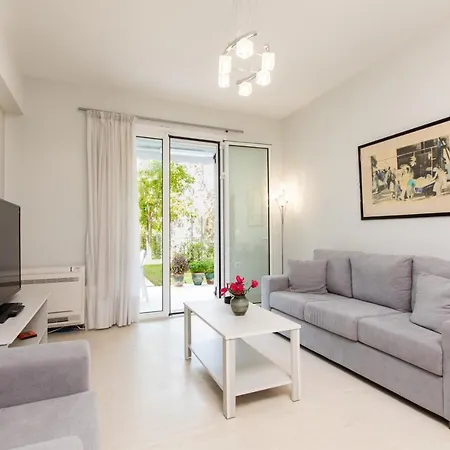 The Secret Garden Apartment