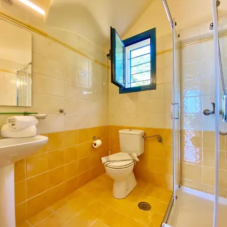 Villa Thalassaki With Private Pool By Dadovillas *
