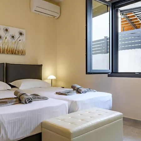 Marilena Apartment *