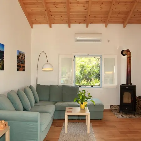 Holiday home Blue Sky Cottage, Kanouli *